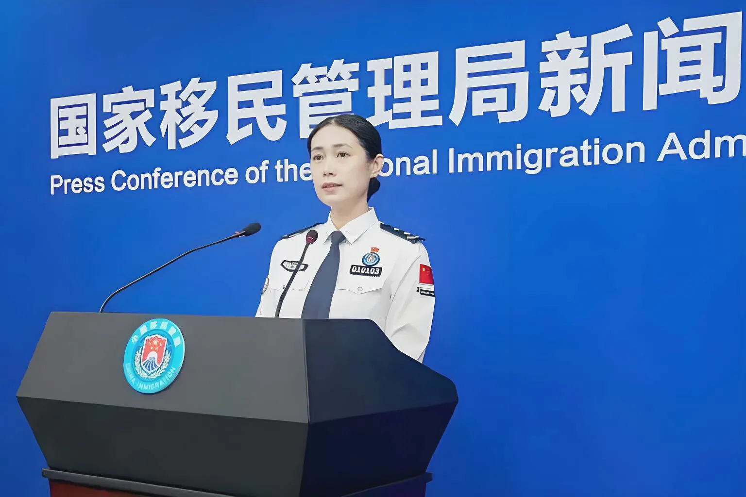 司法部、公安部、国家移民局负责人就《国务院关于出境入境管理的规定》答记者问